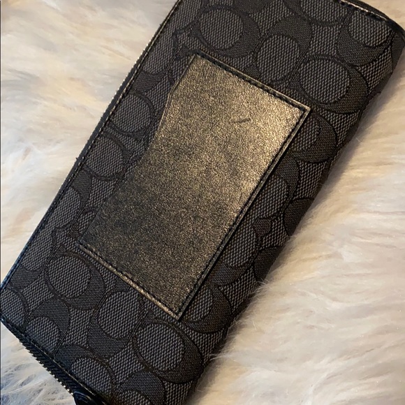 Coach Accordion Zip Wallet NEW - Picture 2 of 4